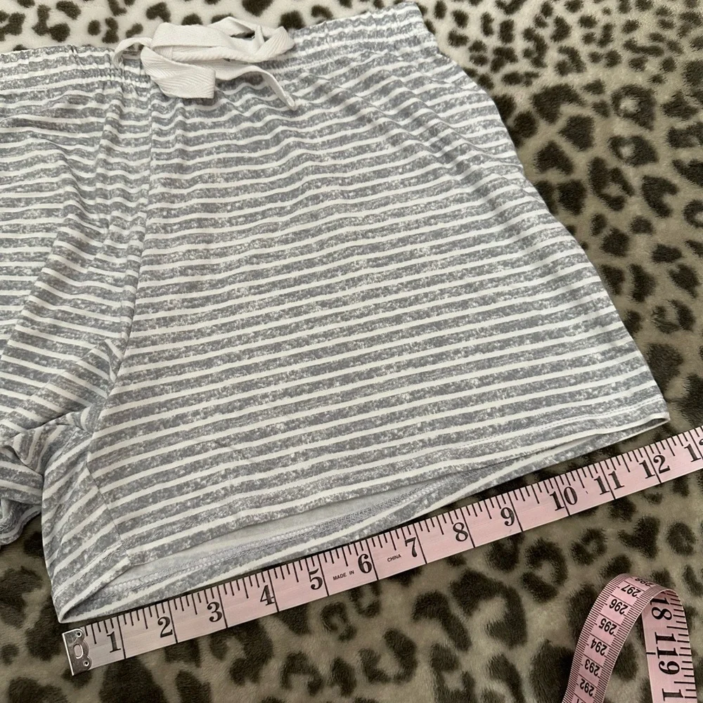 Born Sleepwear 2 Piece Super Soft Stripe Pajama Set Tank Shirts Gray Size Medium
